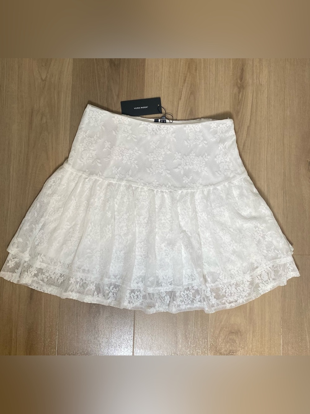 Vero Moda White Lace Satin Ruffle Layered Flowy Y2K Streetwear Zip Mini Skirt M